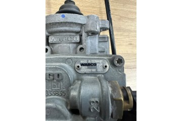 Brake Main Valve Iveco S WAY 4462300272 Catalog number of the part Zawor Gowny Hamulcowy