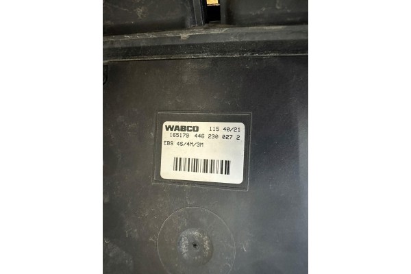 Brake Main Valve Iveco S WAY 4462300272 Car type trucks