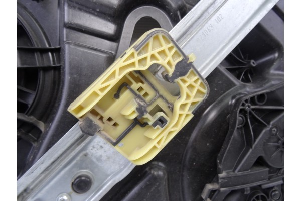 30784312 ELEVALUNAS TRASERO IZQUIERDO VOLVO V60 FAMILIAR