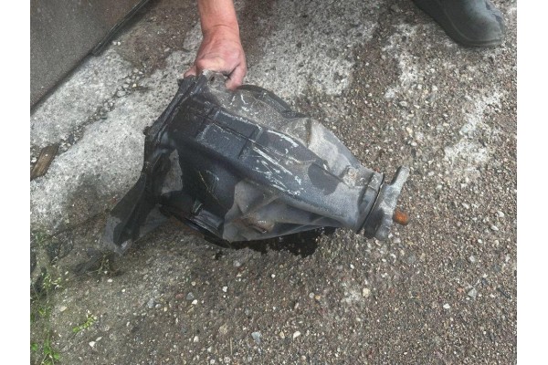 Rear reducer MERCEDES BENZ SL R231 A2313500514 3 0L gasoline 245kW 2016 Catalog number of the part A2313500514