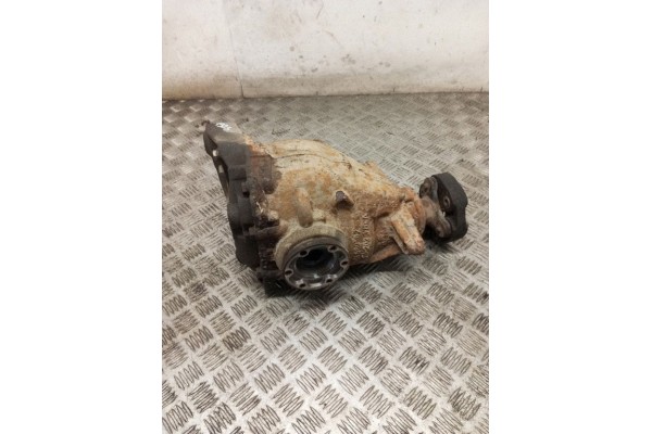 Rear reducer BMW 3 E90 7566273 2 0L diesel 130kW 2008 Part manufacturer BMW OE
