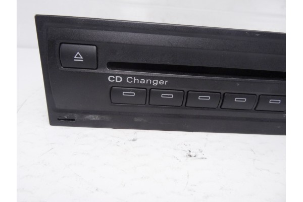 4E0910110E  SISTEMA AUDIO / RADIO CD AUDI A6 ALLROAD QUATTRO (4FH) 2.7 TDI  Quattro 2008 4E0910110E 210237 AUDI - 1