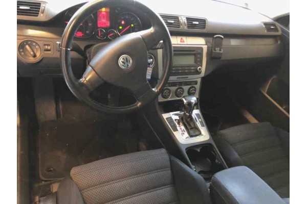 VOLKSWAGEN PASSAT VARIANT (3C5) Highline