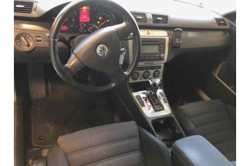VOLKSWAGEN PASSAT VARIANT (3C5) Highline