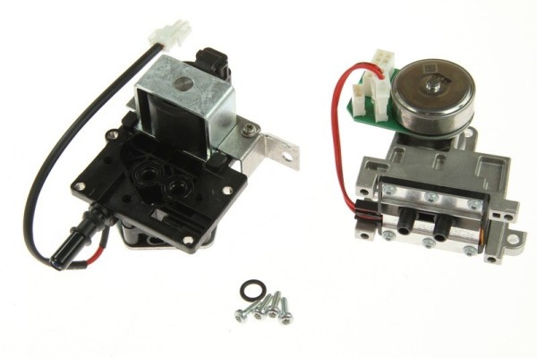 Coolant pump F 00B H40 203