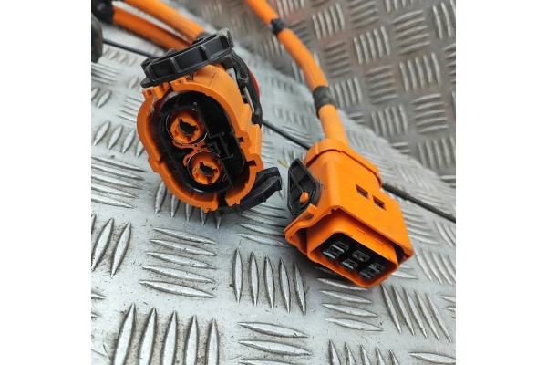 Cable de carga de batería MERCEDES-BENZ EQB (X243) A0005455510 215 kW