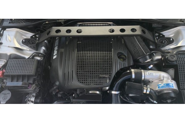 strut Chrysler 300C front top White Part manufacturer Staffa