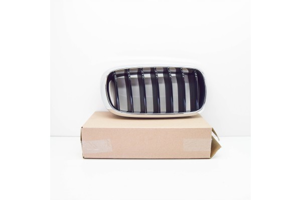 BMW X6 F16 Front Radiator Right Grille 51137373690