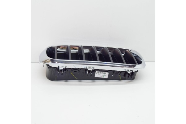 BMW X6 F16 Front Radiator Right Grille 51137373690 Car type passenger cars
