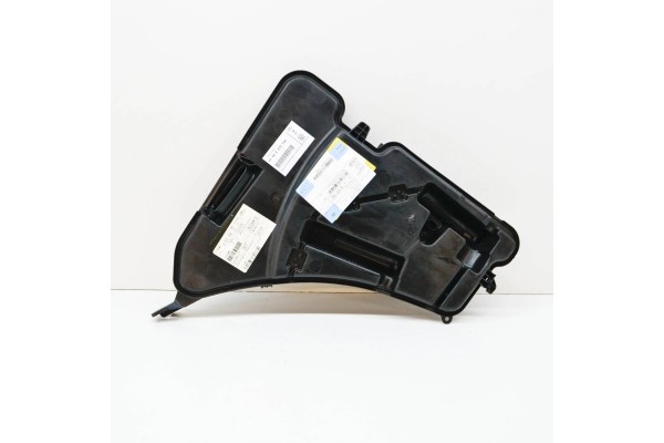 Window washer fluid tank BMW M5 F90 61668072764