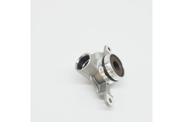 MERCEDES BENZ ML W164 Engine vent plug A6420107215 ORIGINAL Car type passenger cars