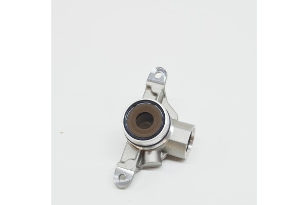 Tapón de respiradero del motor MERCEDES-BENZ ML W164 A6420107215 ORIG