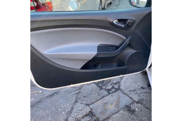 SEAT IBIZA ST (6J8) Reference