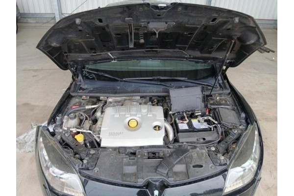 Renault Megane III 3 RS silnik 2 0 250KM w aucie palace 2011r F4R 874