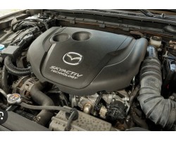 Mazda silnik kompletny 2 2