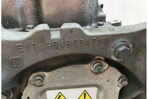 PEUGEOT E 3008 III 2024 E 5008 III ZKZ ZK03 157 KW 213 KM SILNIK NAPED Engine type electric