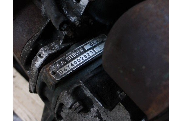 PETROL ENGINE WITH GEARBOX CITROEN DS DX4 0674002821 Catalog number of the part DX4 0674002821