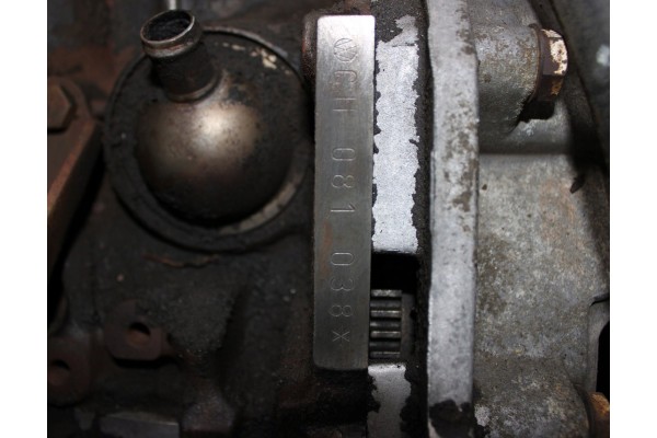 Motor de gasolina con caja de cambios VW LT 28-35 y 2.0 CH 008301107