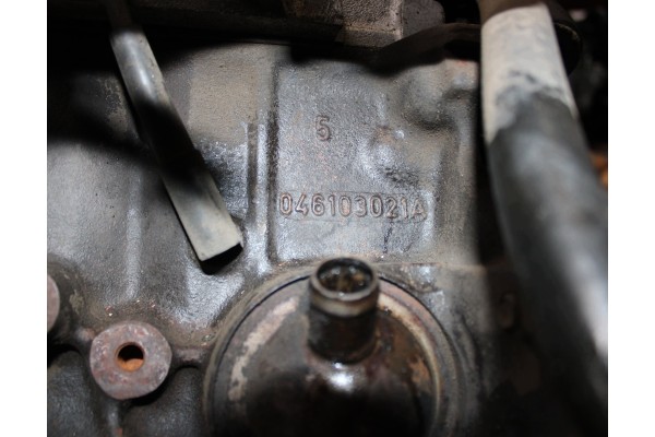 PETROL ENGINE WITH GEARBOX VW LT 28 35 AND 2 0 CH 008301107 Car type passenger cars