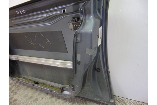 GRIS CENIZA PUERTA DELANTERA DERECHA AUDI A6 BERLINA (4B2)