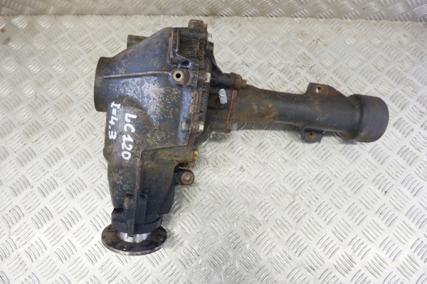 Reduktor przedni TOYOTA LAND CRUISER 120 _J12_ 411103D450 3 0L diesel Part manufacturer Toyota OE