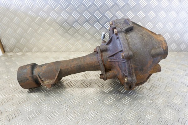 Reductor delantero TOYOTA LAND CRUISER 120 (J12) 411103D440 3.0L diés