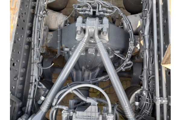 Dyfer wkad mostu Mercedes Actros MP4 Antos 3 58 R440