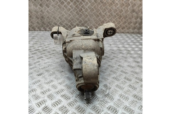 REDUKTOR TYLNY PORSCHE CAYENNE 92A 4460310090 33098440 3 0L 245kw 2013 Part manufacturer Porsche OE