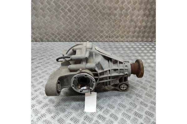REDUKTOR TYLNY PORSCHE CAYENNE 9PA 0AC525017D 32949161 4 8L 373kw 2008 Part manufacturer Porsche OE