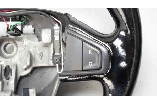  VOLANTE RENAULT MEGANE III COUPE Dynamique 2009 170001 RENAULT - 1