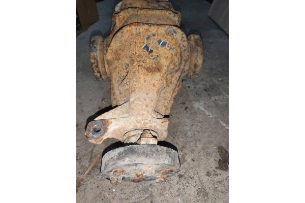 Rear reducer MERCEDES BENZ 190 W201 R2013511608 2 0L gasoline 75kW 1990 Car type passenger cars