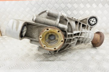 Rear reducer AUDI Q7 4L JTQ 3 0L diesel 171kW 2008 Car type passenger cars