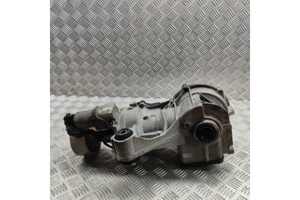 REAR REDUCER VOLVO V60 II 225 227 P31492601 32192061 2 0L 220kw 2022 Catalog number of the part P31492601