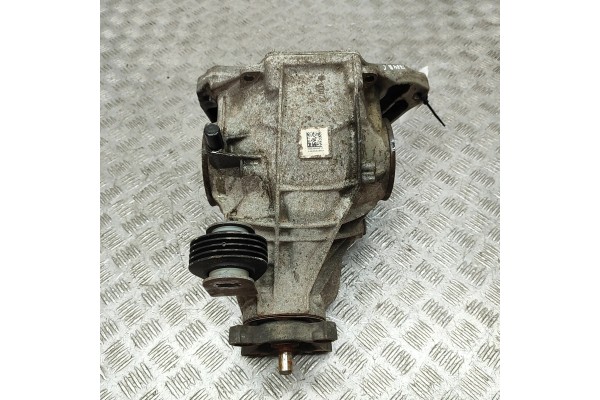 REAR REDUCER MERCEDES BENZ C COUPE C205 A2133510005 32041916 3 0L 180kw Car type passenger cars