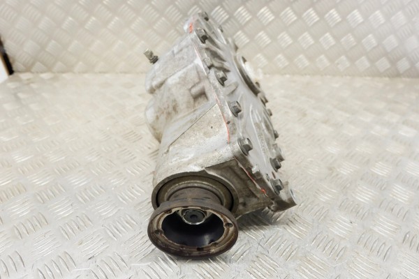 Reductor delantero LEXUS LS (F4) 4111050270 5.0L híbrido 327kW 2008