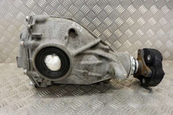 Rear reducer BMW 7 F01 F02 7577099 3 0L diesel 180kW 2010 Car type passenger cars