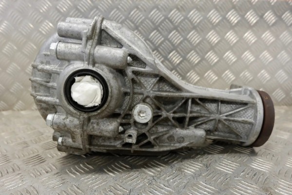 Rear reducer AUDI Q5 8R 0AR525083C 3 0L diesel 176kW 2011 Catalog number of the part 0AR525083C