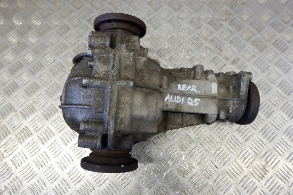 Rear reducer AUDI Q5 8R 0BD500043K 2 0L diesel 130kW 2015 Part manufacturer Audi OE