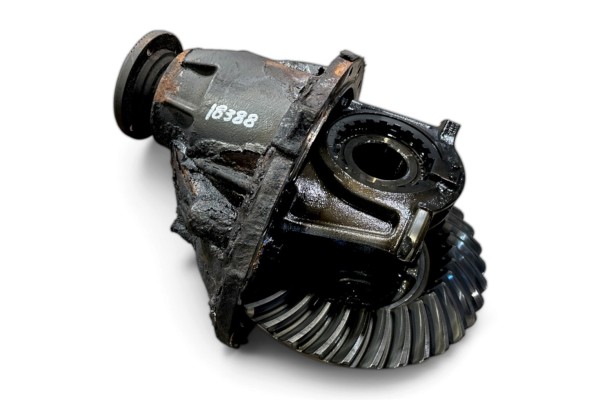 20587709 VOLVO Differential drive axle Car type buses