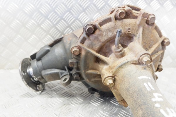 Reductor delantero TOYOTA LAND CRUISER 120 (J12) 411103D450 3.0L diés
