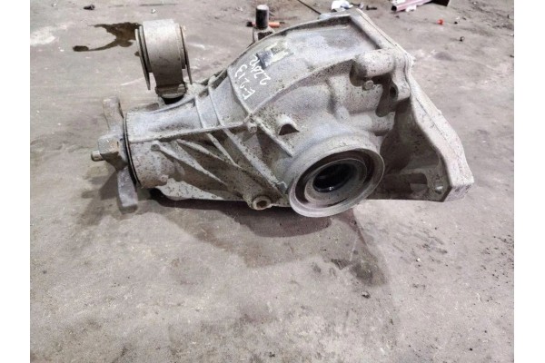 Rear reducer MERCEDES BENZ E W213 A2053510400 2 2L hybrid 143kW 2019 Catalog number of the part A2053510400