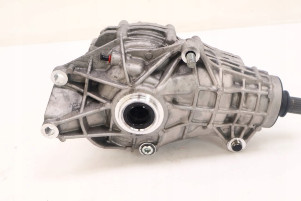 MASERATI GRECALE 2 0 MHEV DYFER BRIDGE FRONT 6701542640 Car type 4x4 SUV