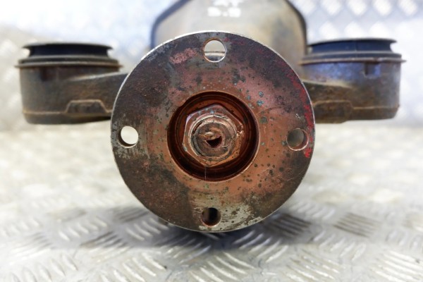 Rear reducer LEXUS IS II GSE2_ ALE2_ USE2_ 4111053211 2 5L gasoline Catalog number of the part 4111053211