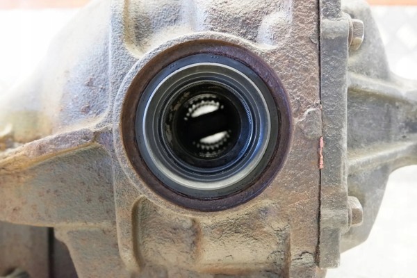Rear reducer LEXUS IS II GSE2_ ALE2_ USE2_ 4111053211 2 5L gasoline Catalog number of the original 4111053211