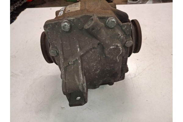GENUINE BMW X3 E83 2008 Rear differential 7575381 Catalog number of the part 7575381