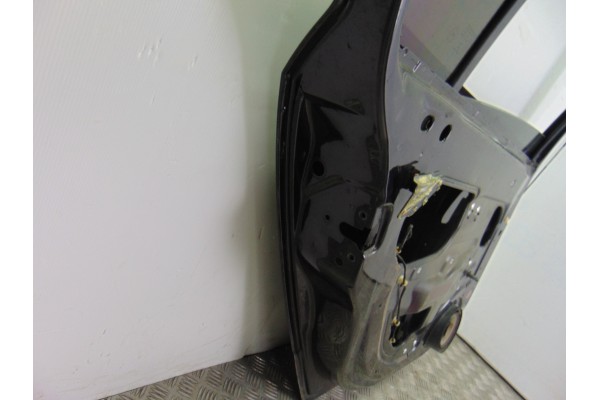 NEGRO PUERTA TRASERA IZQUIERDA OPEL ASTRA H BERLINA Sport 2005 NEGRO 195154 OPEL - 2