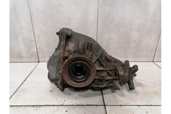 Mercedes SL R230 rear differential A2303504114 AMG 2 82 SL55 Catalog number of the part A2303504114