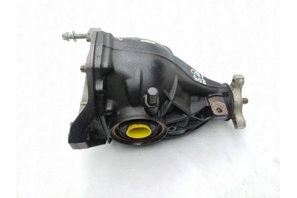 Rear reducer MERCEDES BENZ C W205 A2053509114 1 8L gasoline 95kW 2016 Car type passenger cars