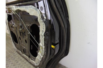 NEGRA PUERTA TRASERA DERECHA SSANGYONG RODIUS Xdi 2010 NEGRA 197665 SSANGYONG - 5