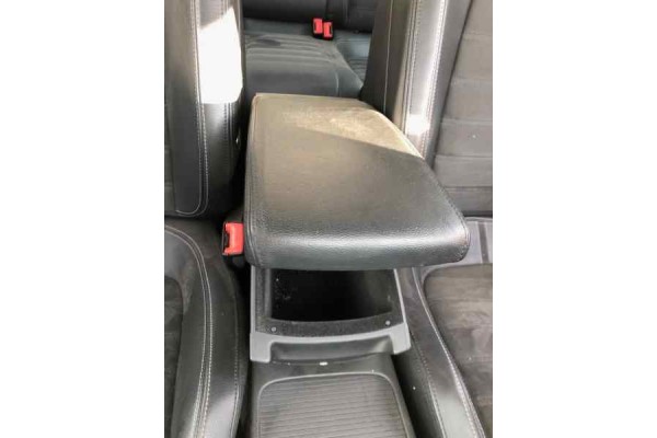 VOLKSWAGEN PASSAT CC (357) Básico